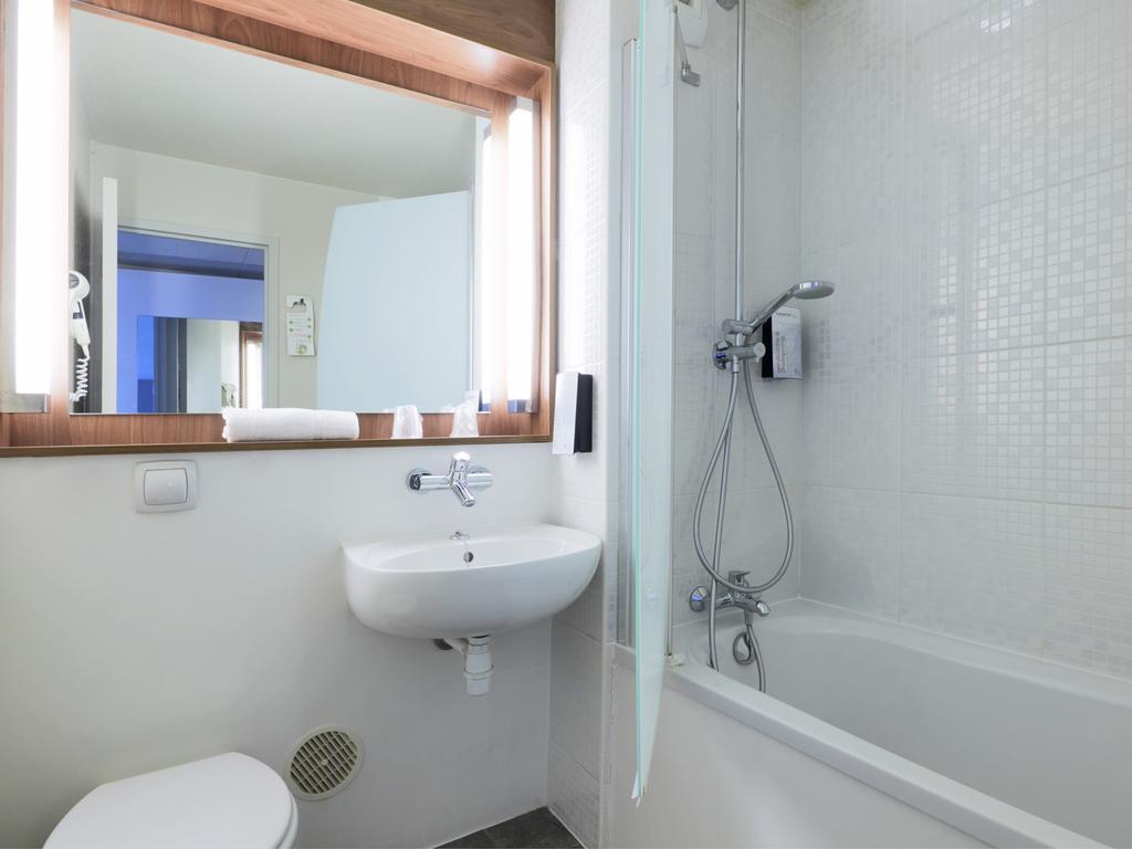 Campanile Gueret Hotel Kültér fotó